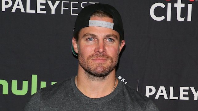 stephen amell STARZ