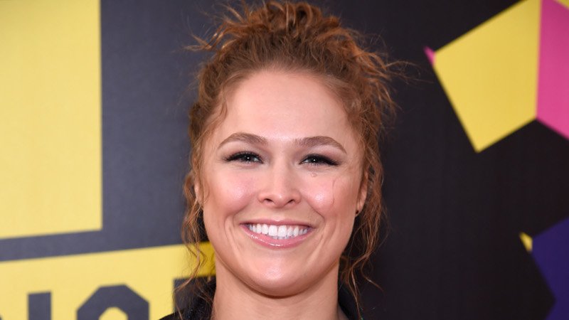 Ronda Rousey Details Her Shark Week Workouts (Video); Noam Dar Trolling His ‘Fan’