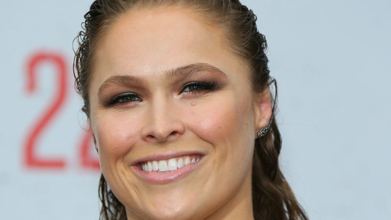 Ronda Rousey Becomes Raw Women’s Champion