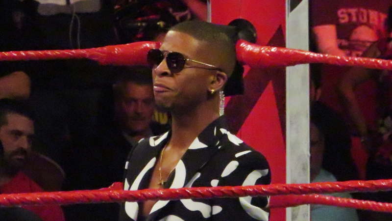 Lio Rush Runs Into A Bayley-to-Belly; Team B’N’B Advances Despite Loss (Videos)