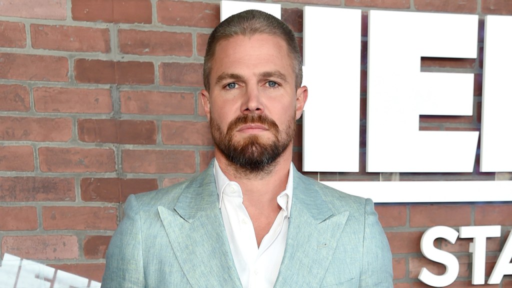 Stephen Amell