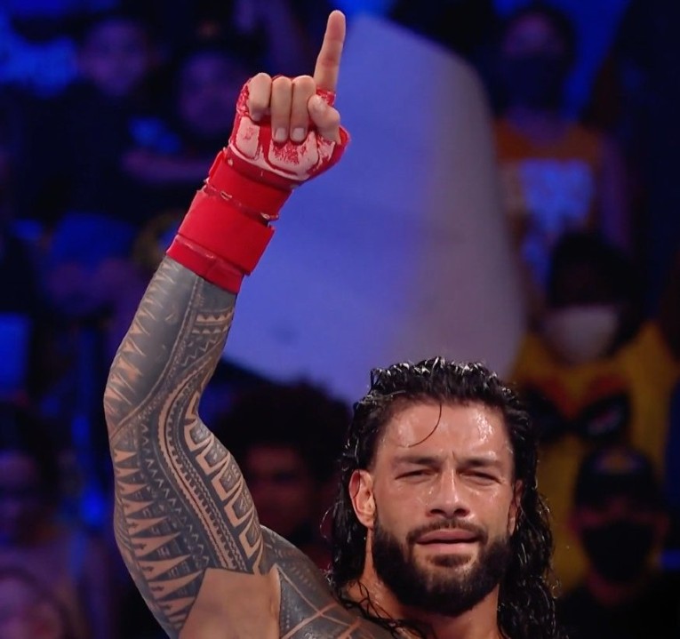 Reigns WWE RAW