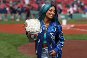 Sasha Banks WWE MLB