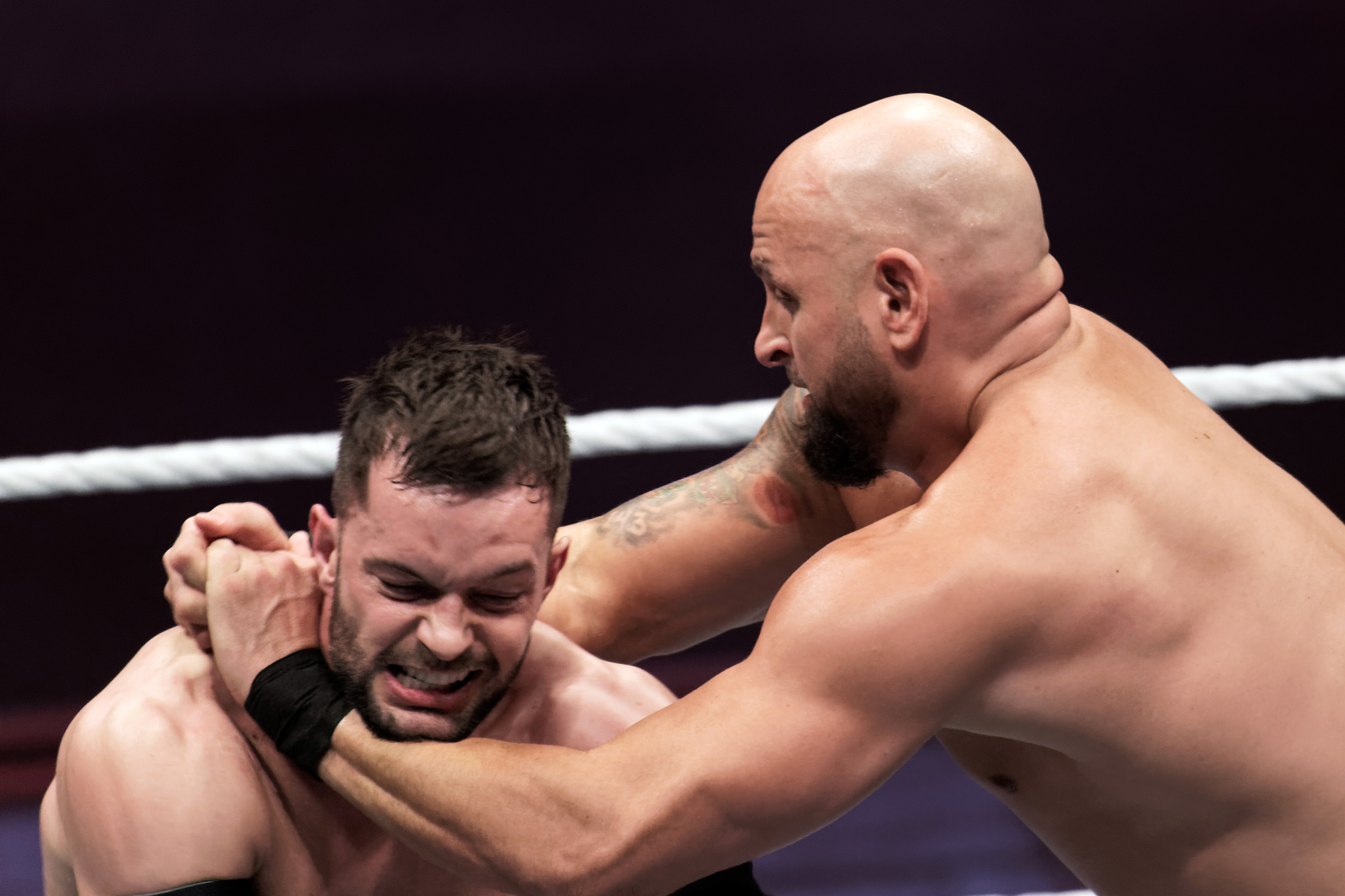 Finn Balor v Karl Anderson