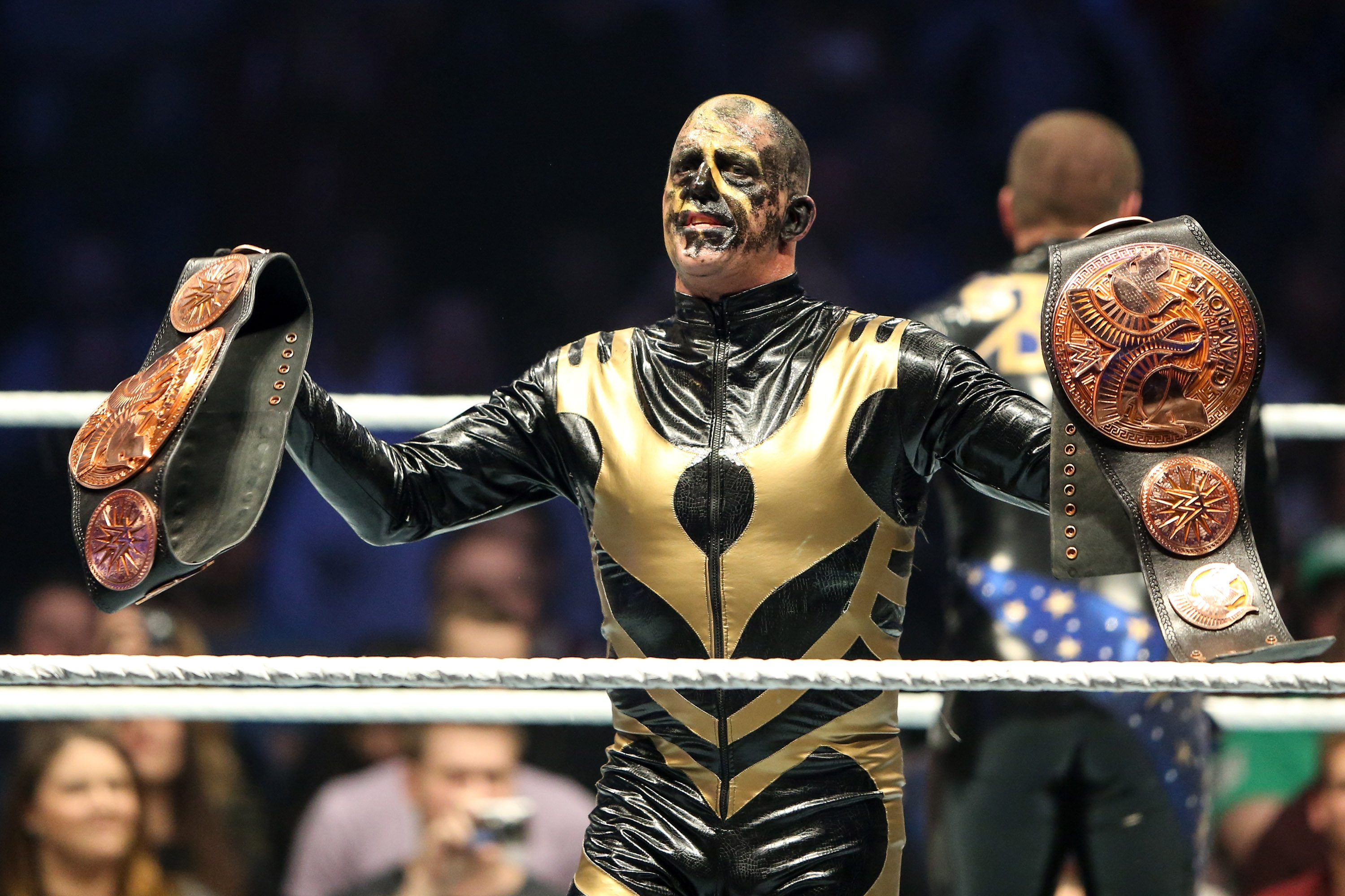 Goldust & Stardust vs The Usos