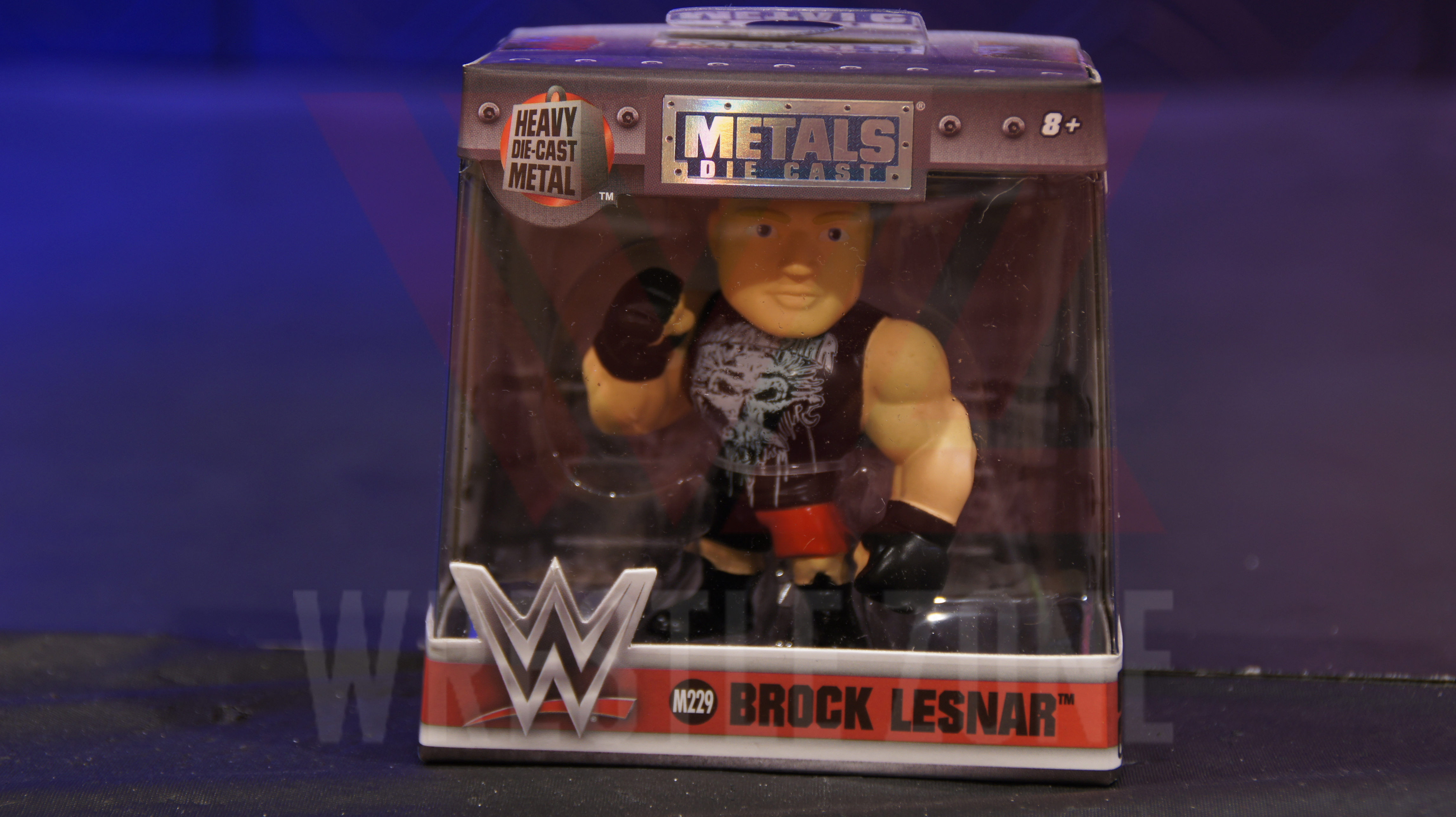 Wz_wwe_metals_minis_lesnar_1