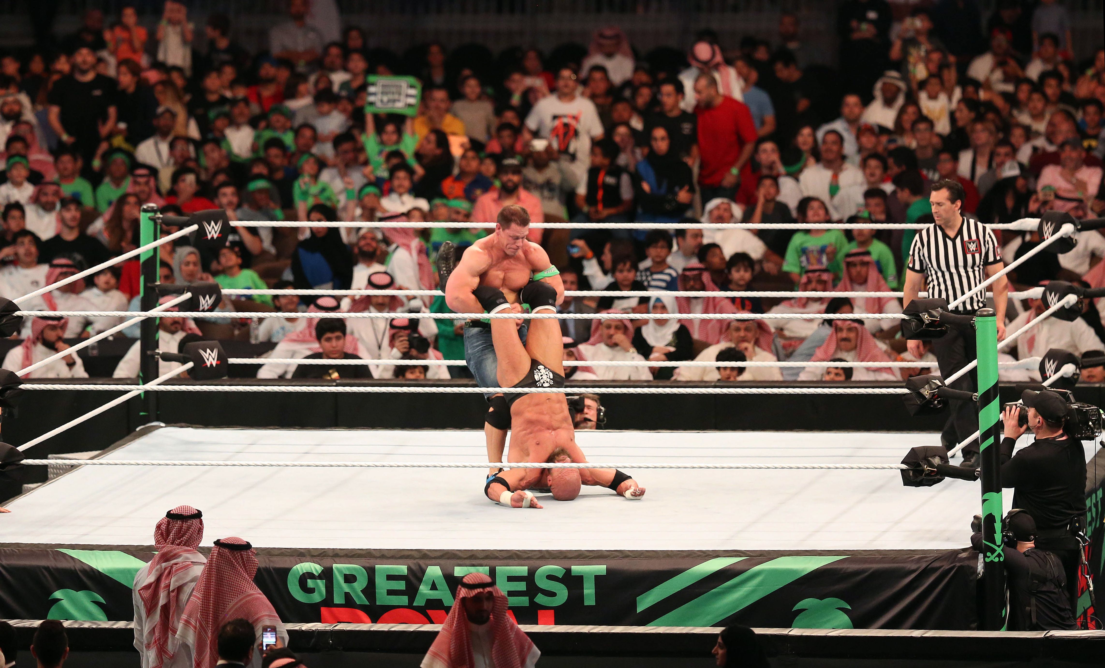 John Cena v Triple H