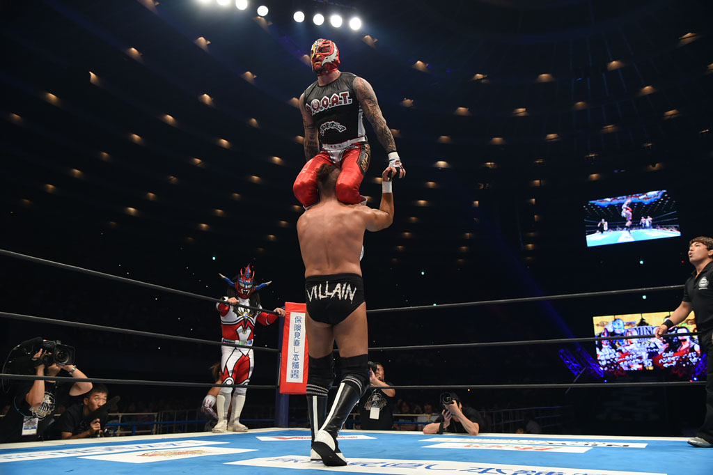 Liger, Mysterio & Tanahashi vs Cody, Page & Scurll