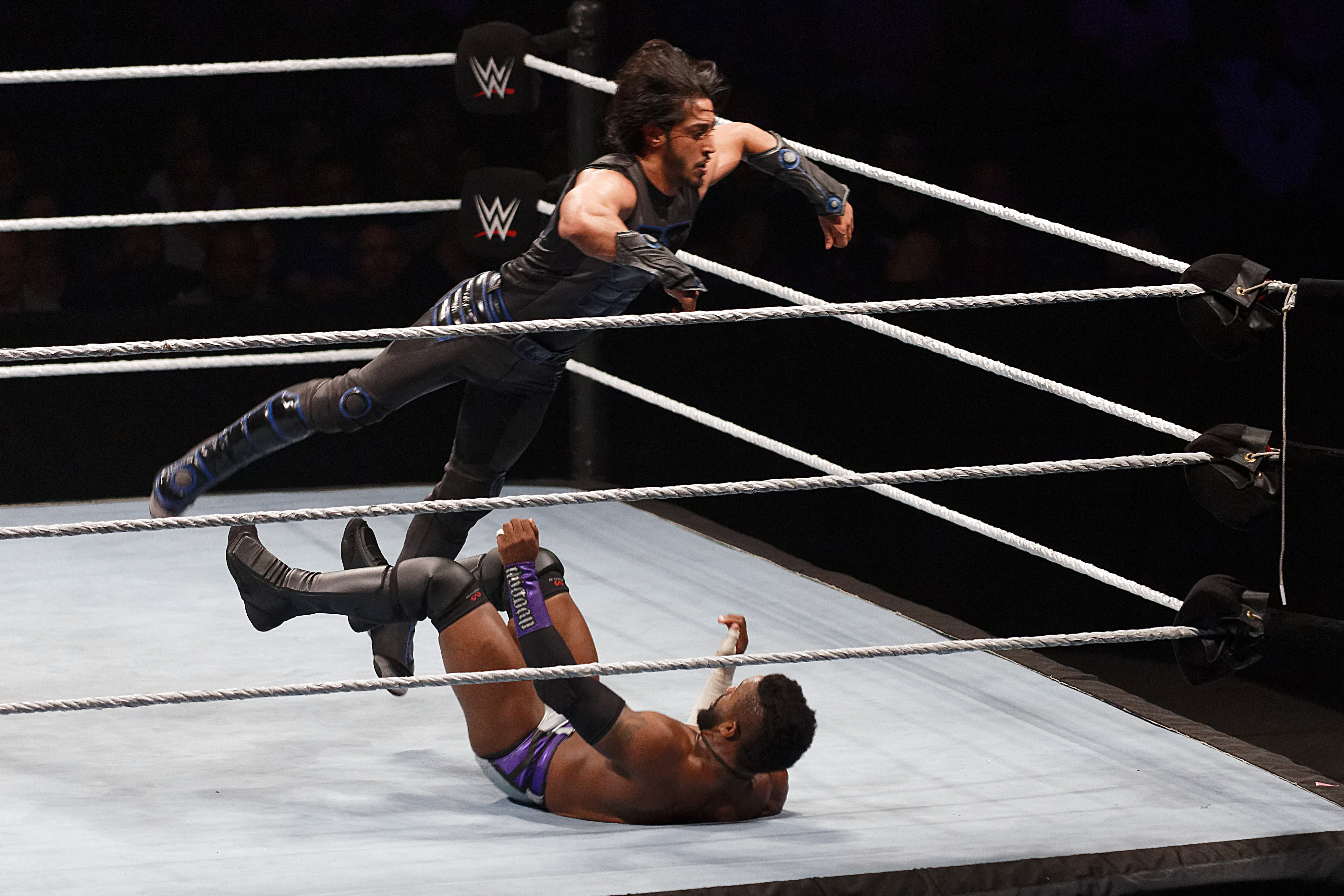 Mustafa Ali v Cedric Alexander