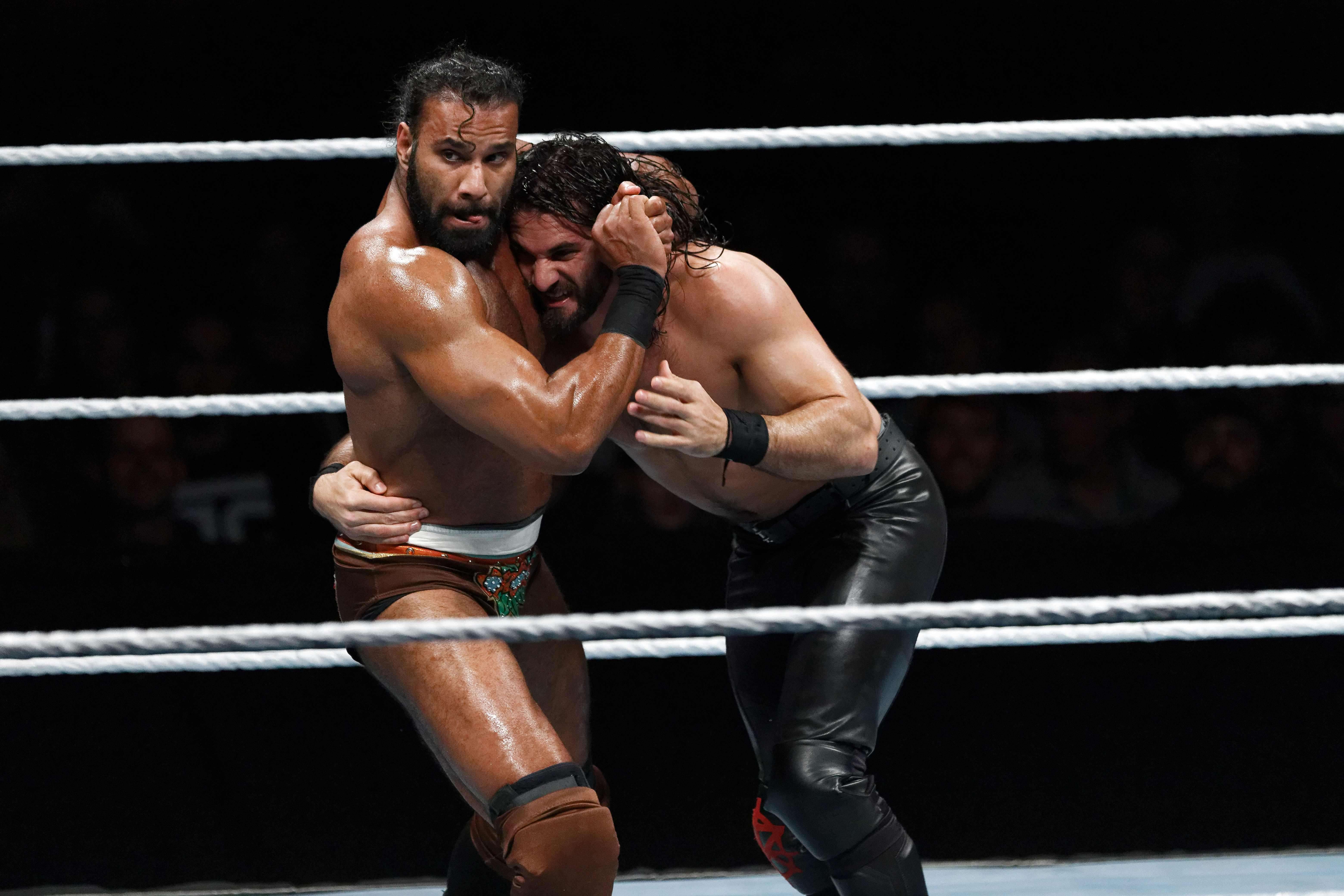 Seth Rollins vs Jinder Mahal