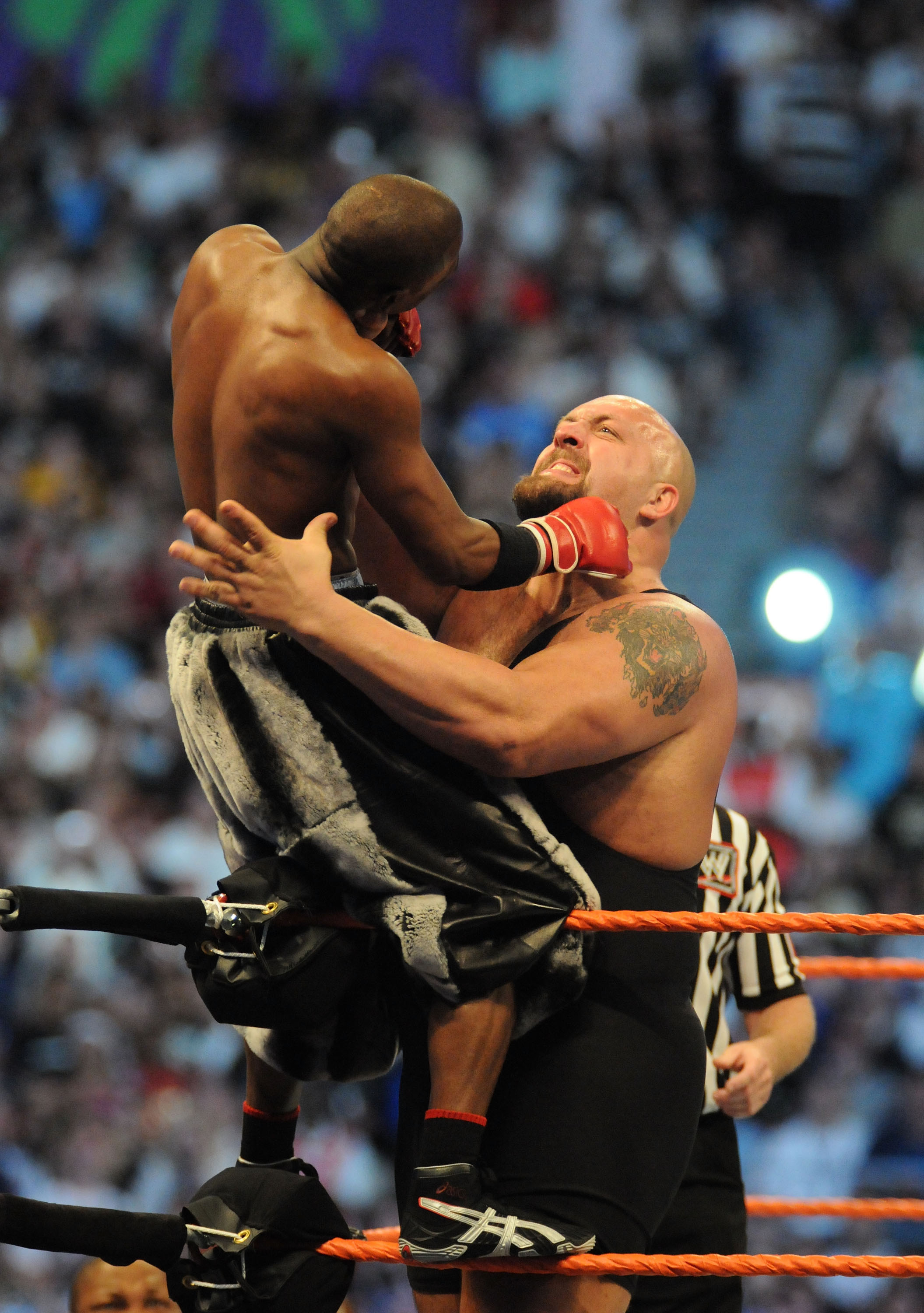 The Big Show vs Floyd Mayweather