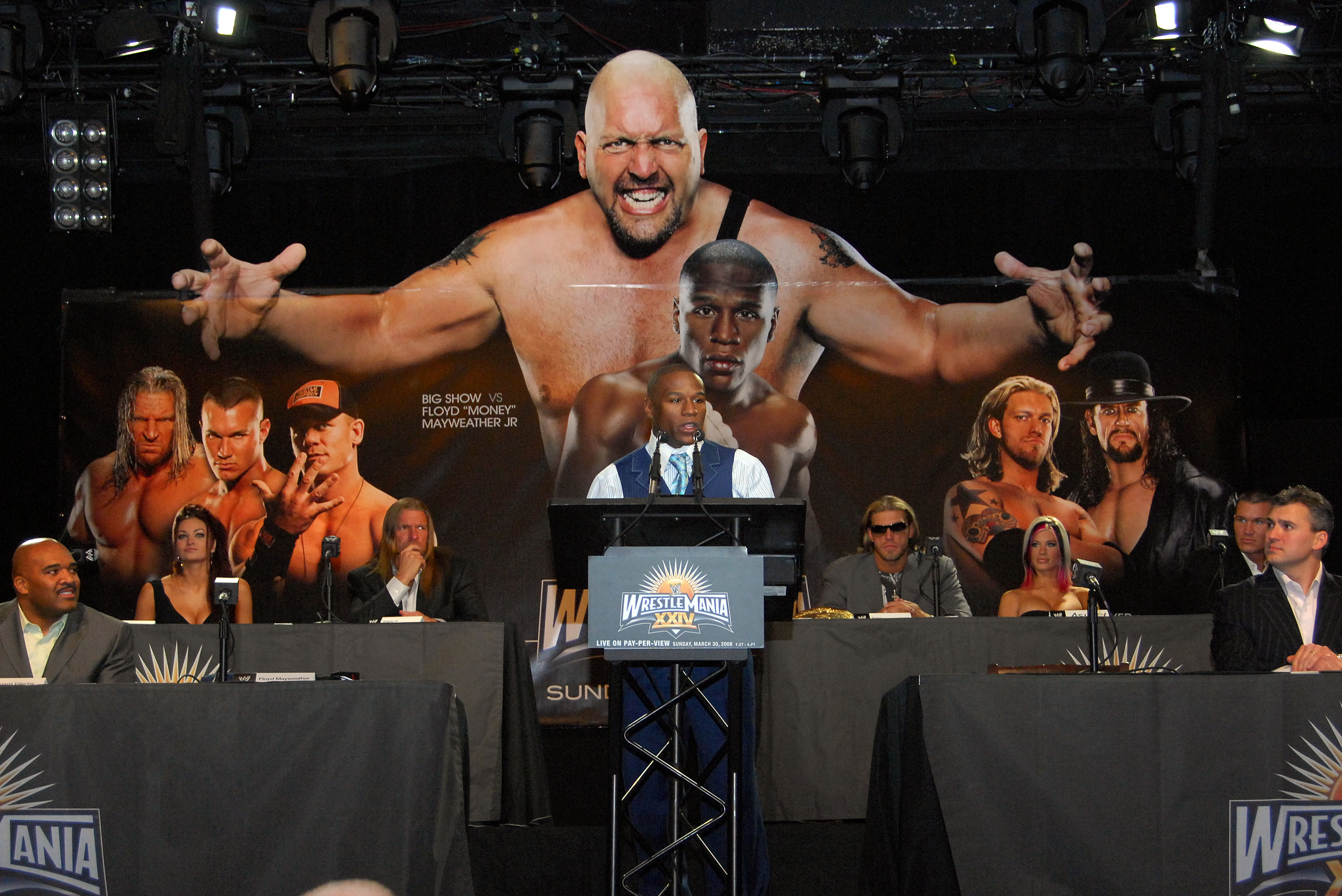 The Big Show vs Floyd Mayweather