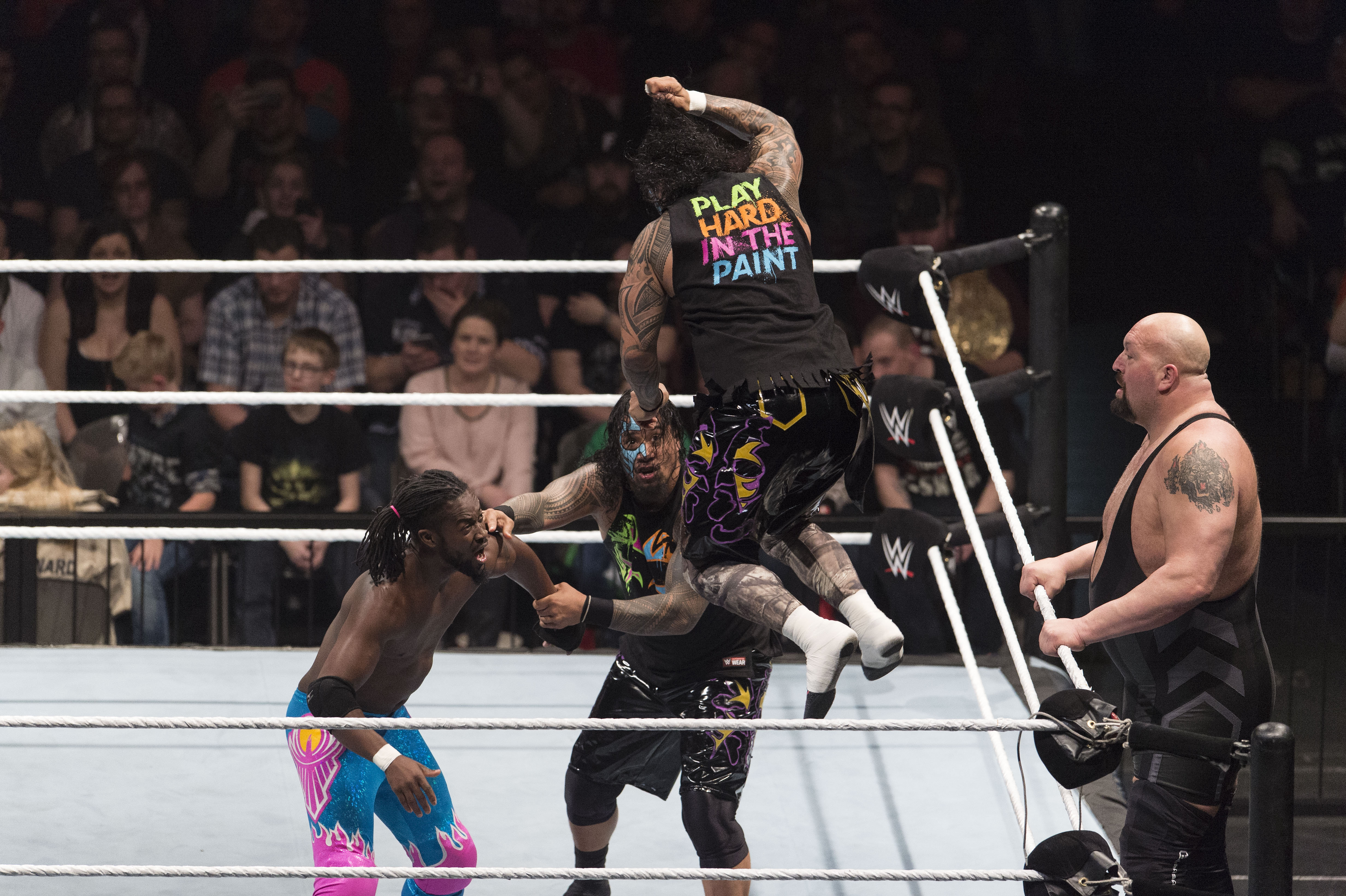 The New Day v The Big Show & Usos