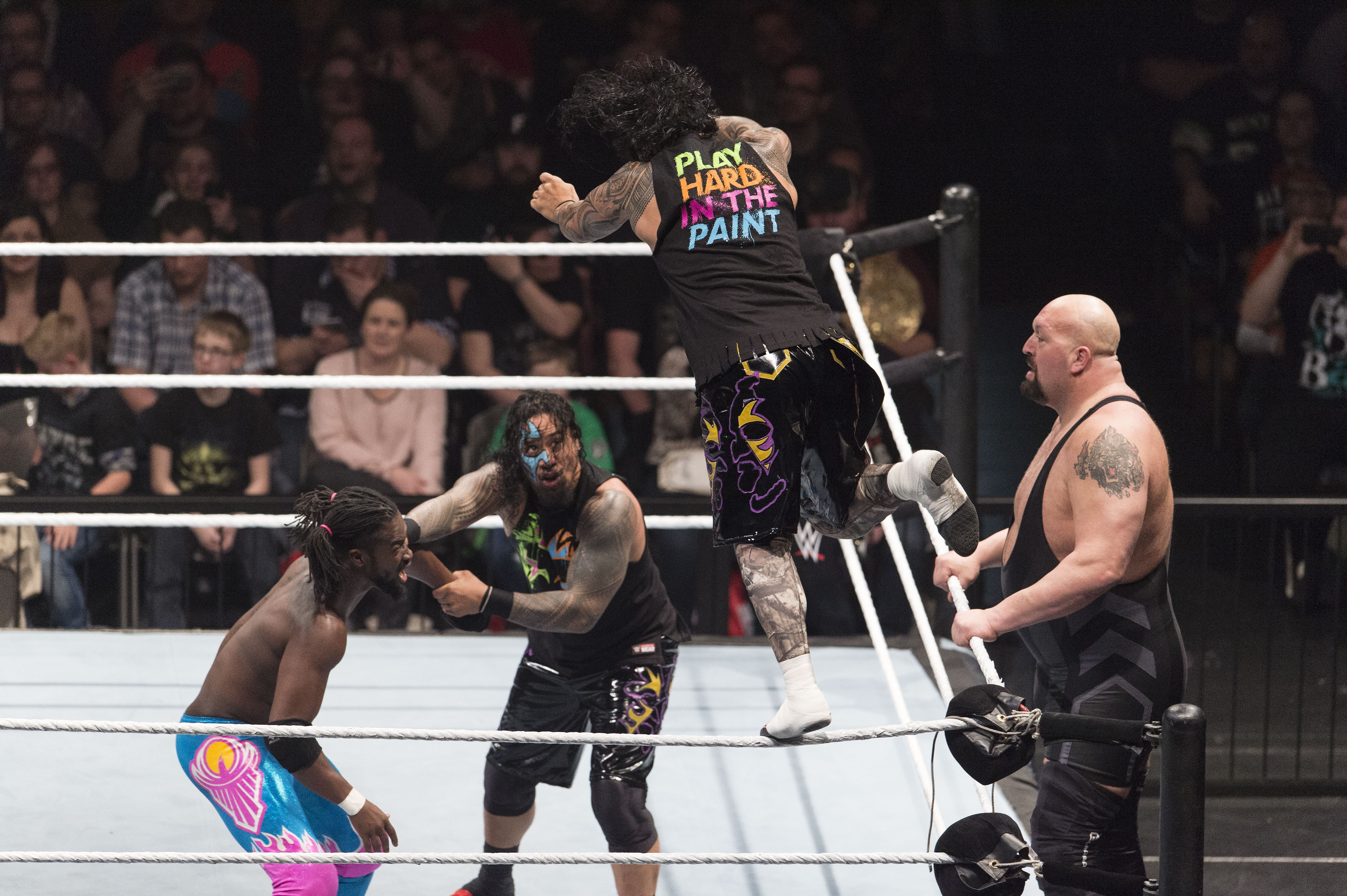 The New Day v The Big Show & Usos