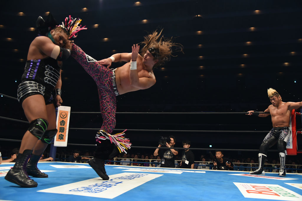 The Young Bucks v LIJ's EVIL & Sanada