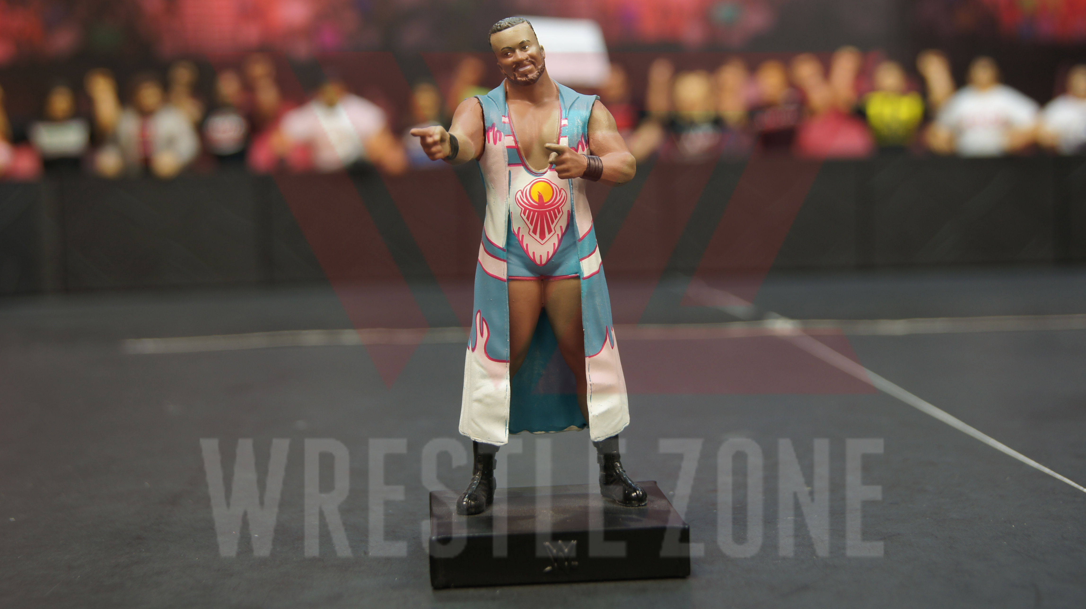 Wz_wwe_herocollector_bige_e