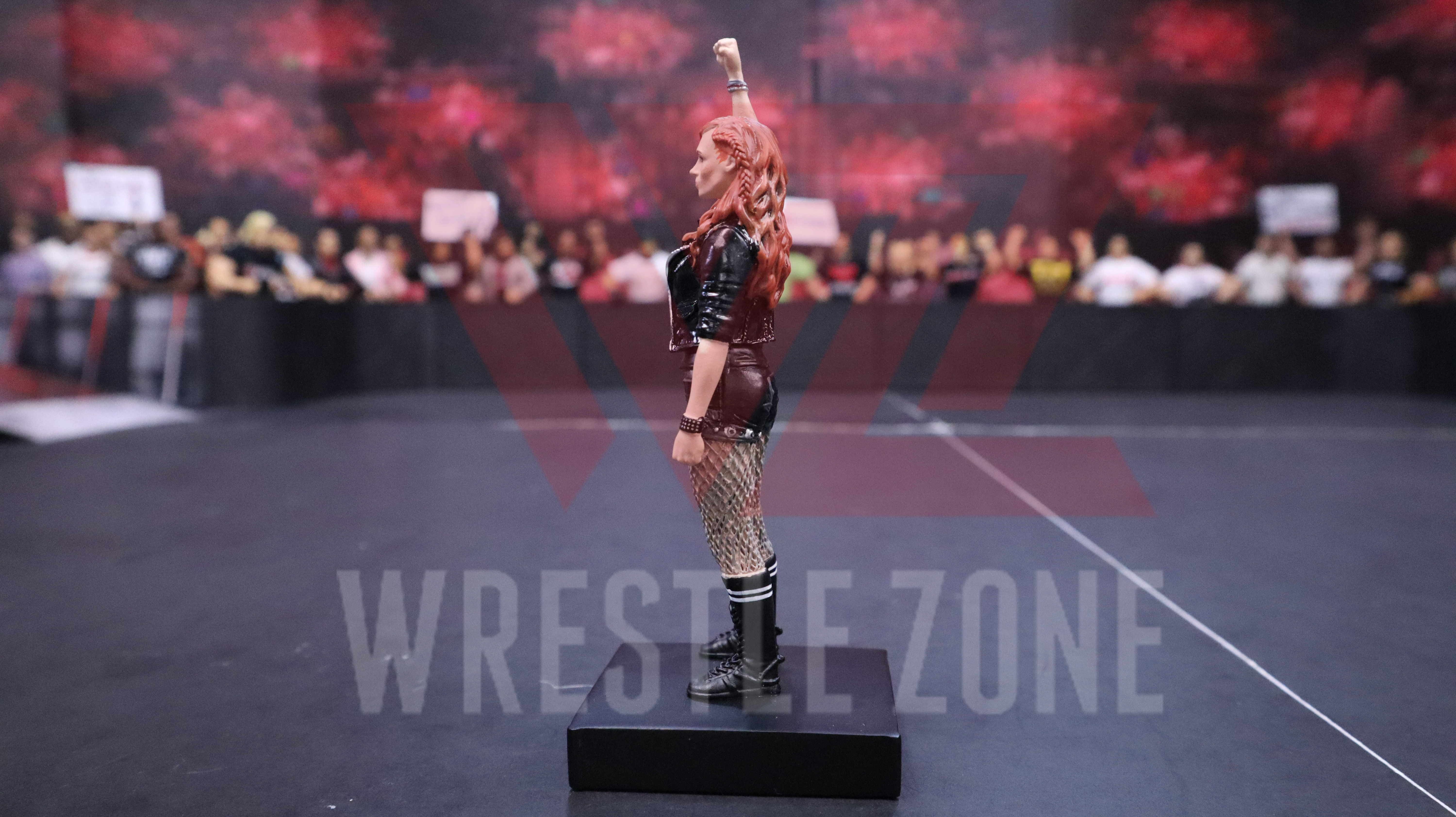 Wz_wwe_herocollector_becky_f