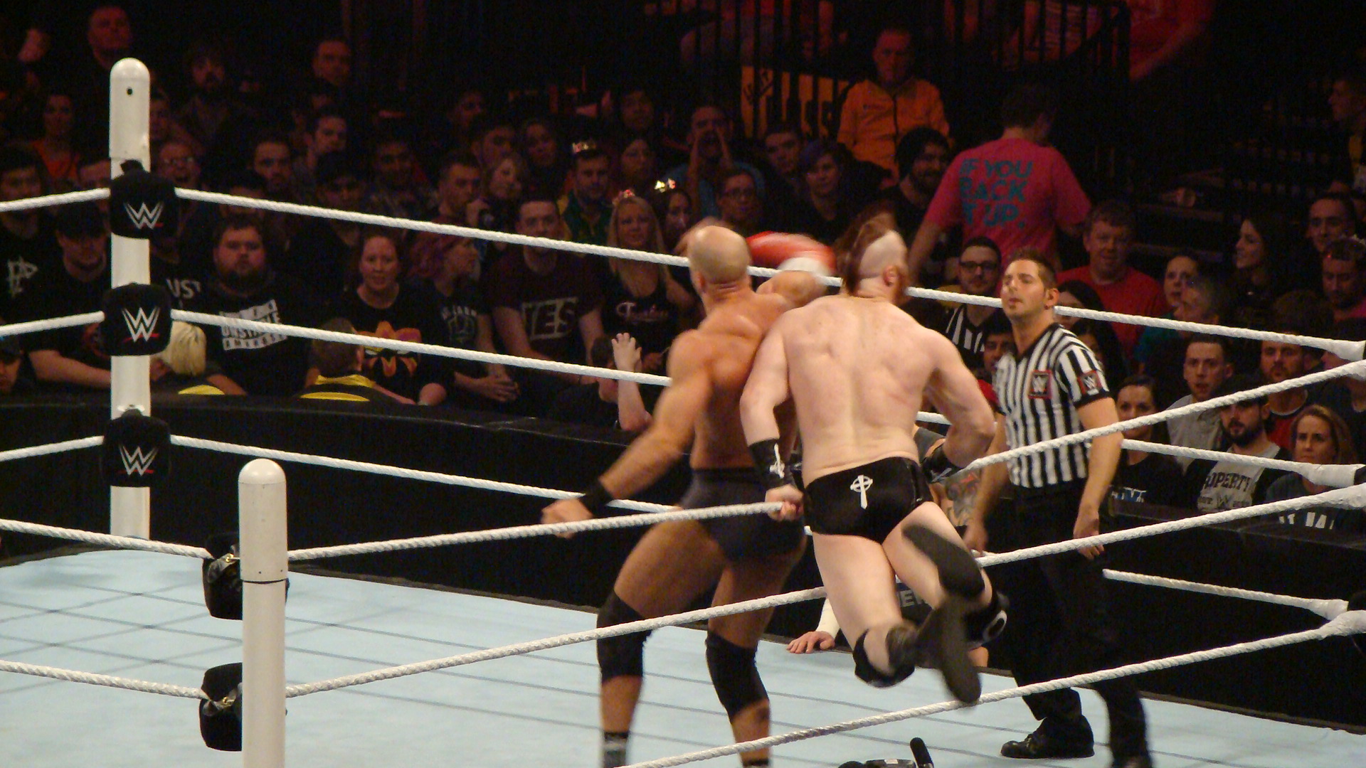 Cesaro vs Sheamus